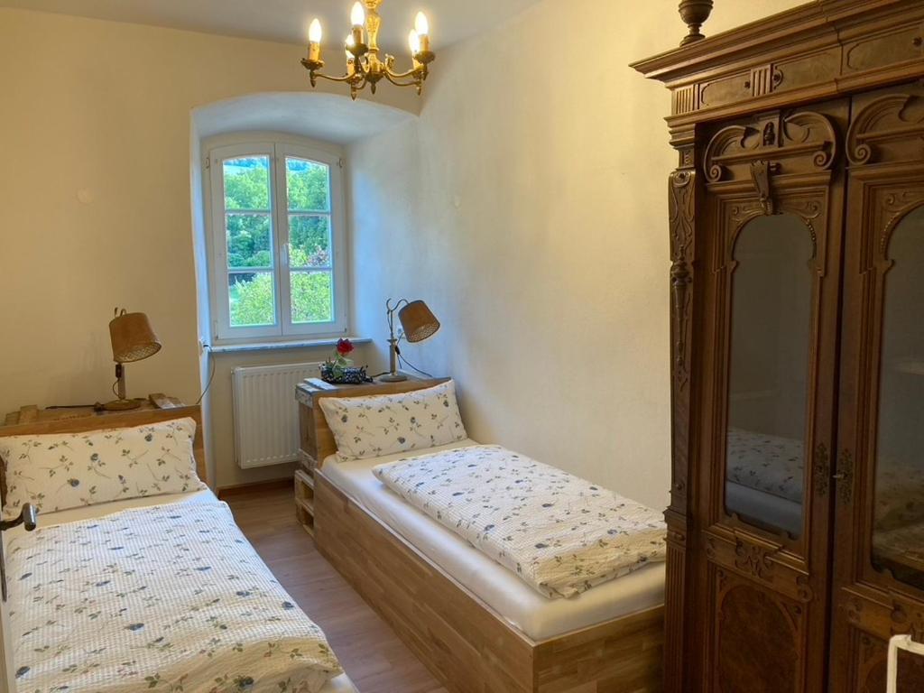 Schatztruhe - Ferienwohnung Maring-Noviand Buitenkant foto
